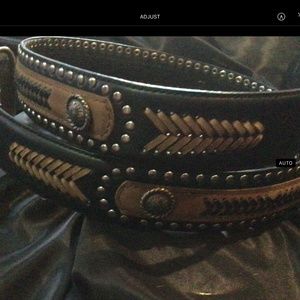 Mens jean accessory  leather hand tooled 38”+ metal conchos unworn